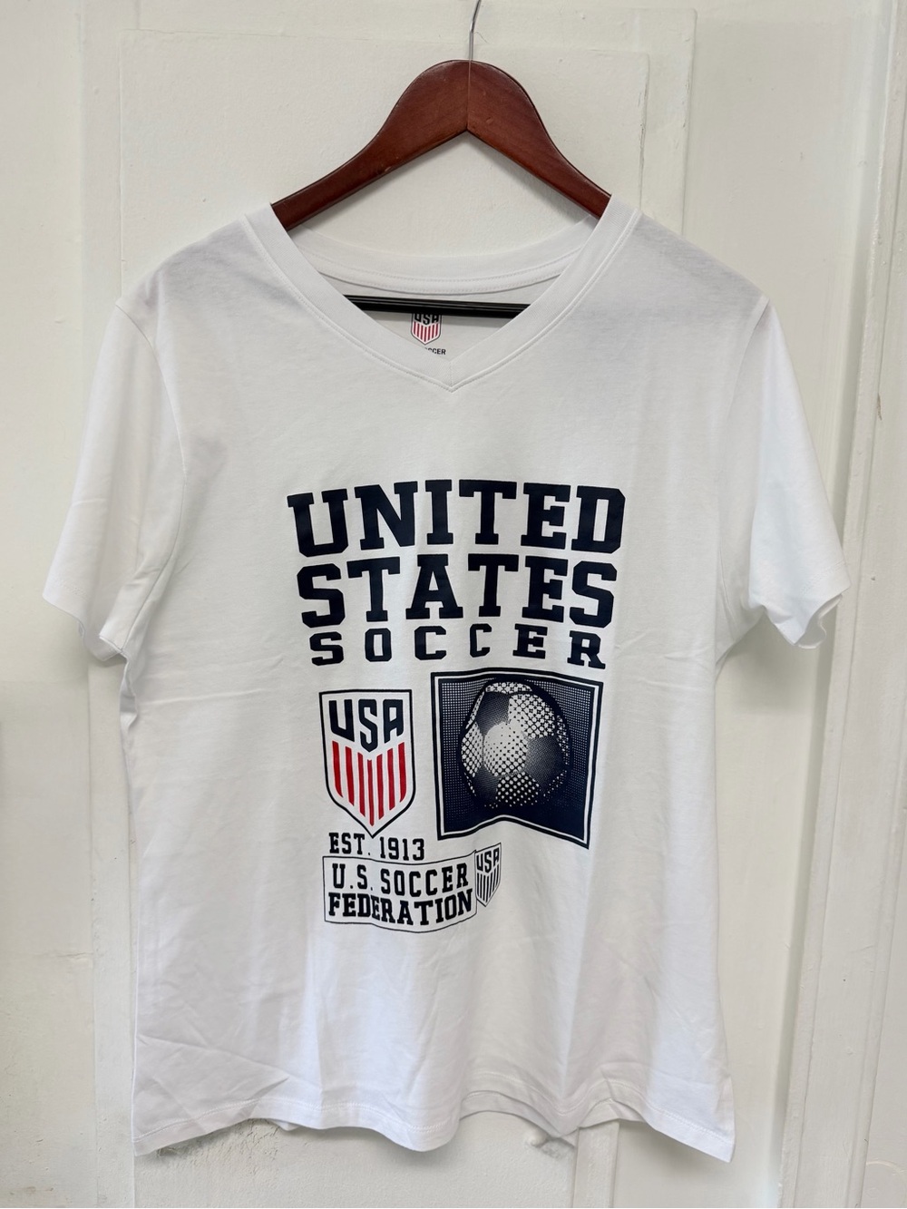 Cotton white women’s United States Soccer Graphic Tee short sleeve size xl